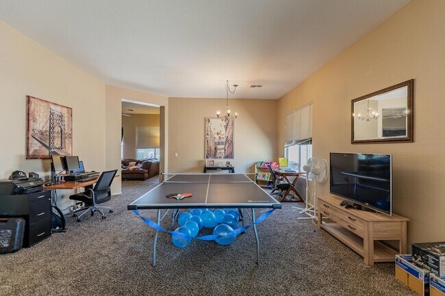 Building Photo - 35414 N 32nd Dr