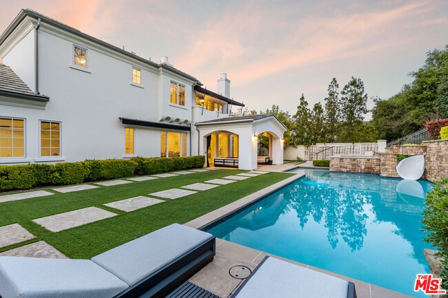 Building Photo - 25490 Prado De Las Bellotas