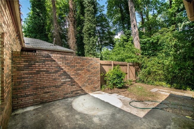 Building Photo - 3761 Ashford Dunwoody Rd NE