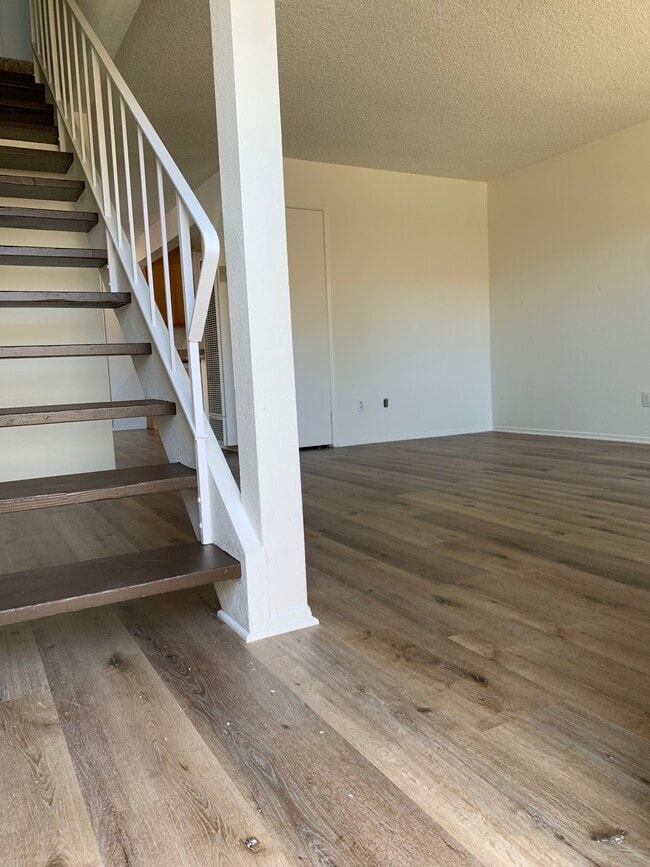 Building Photo - 16481 Waterway Cir