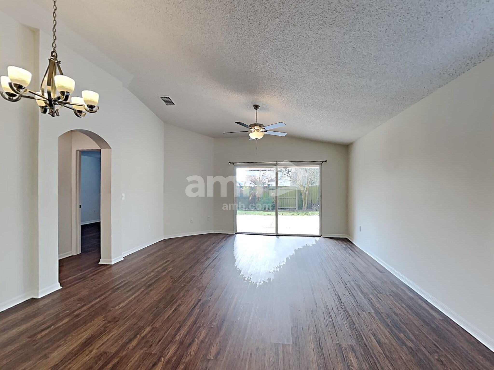 Building Photo - 4417 Country Hills Blvd