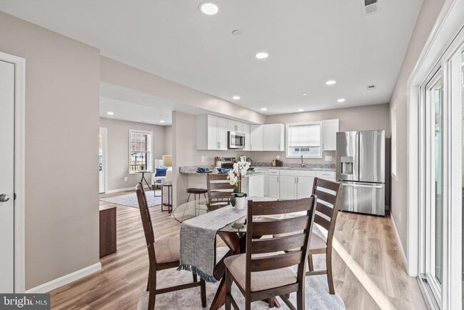 Building Photo - 22802 Lawrence Ave