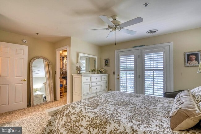 Building Photo - 28463 Pinehurst Cir