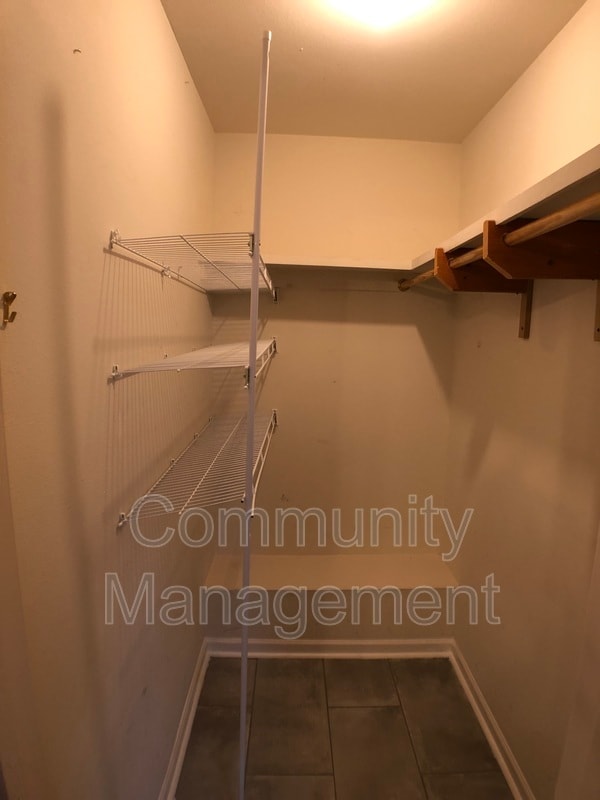 Building Photo - 13440 Lonnie Wascom Dr