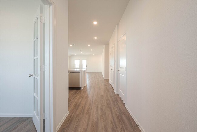 Building Photo - 5730 Knox Lndg Dr