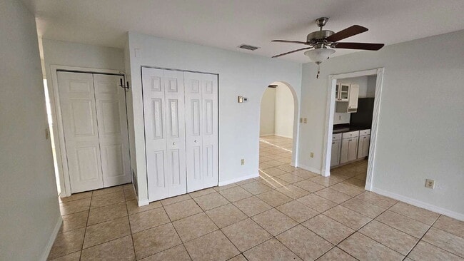 Building Photo - 3 Bedroom Pool Home in North Port - Rent I...