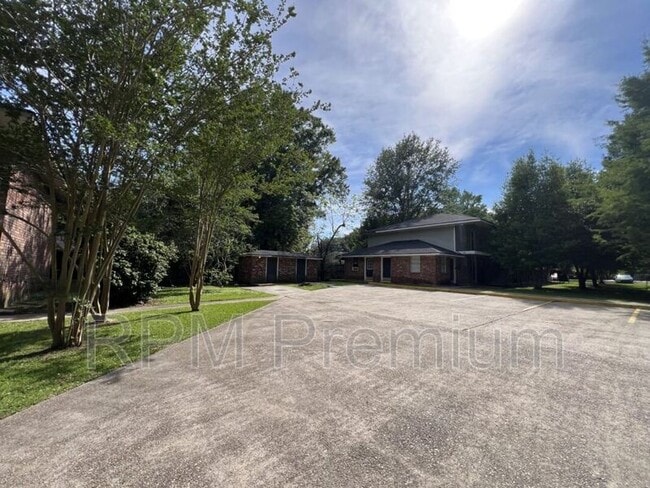 Building Photo - 4114 Florida St