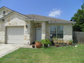 Building Photo - 2601 Cypress Ln