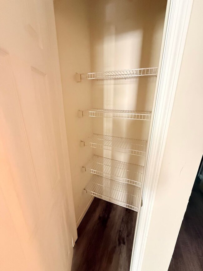 Building Photo - 1293 Rumba Ln