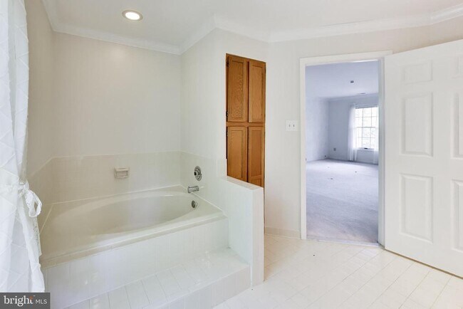 Building Photo - 14672 Brougham Way