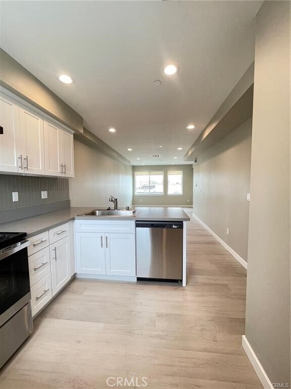 Building Photo - 4251 Live Oak Ave