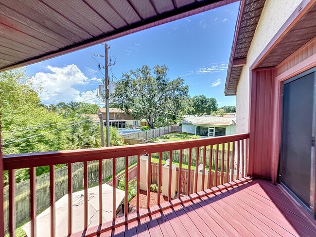 Building Photo - 2577 S Park Ave