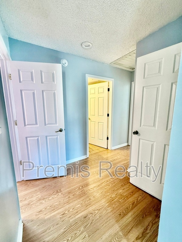 Building Photo - 747 Brook St NE