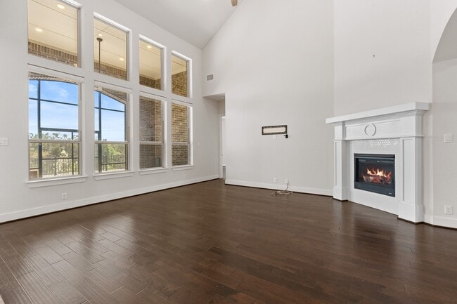 Building Photo - 4008 Canaleta