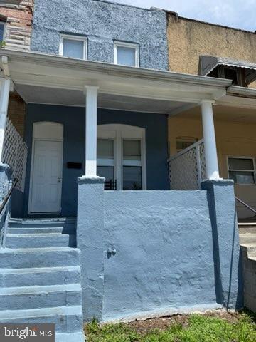 Building Photo - 1617 N Warwick Ave