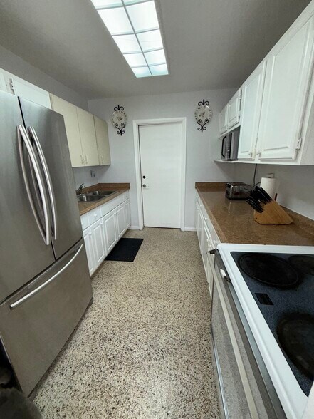 Building Photo - 11741 SW 177th Ter