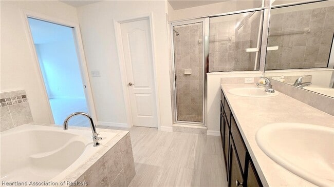 Building Photo - 3120 Calypso Dr