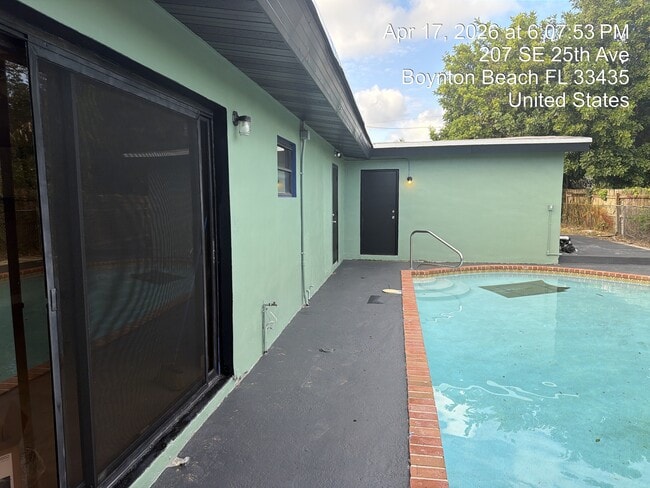 Building Photo - 207 Boynton Property