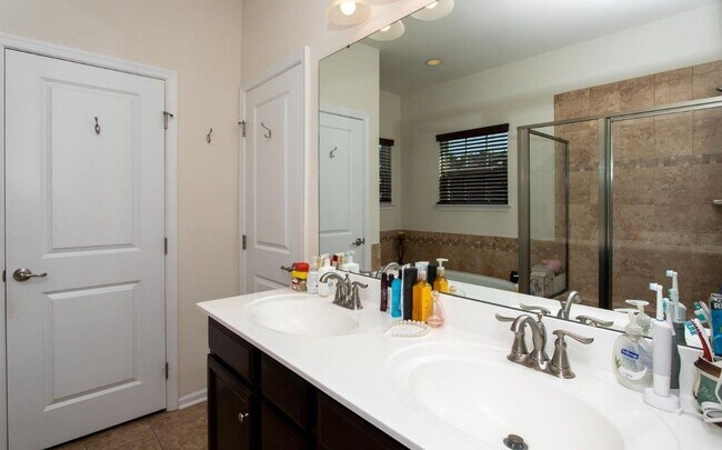 Building Photo - 2515 Baileys Pond Rd