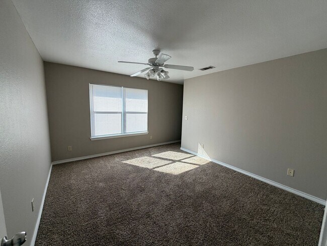 Building Photo - 2535 Pascal Ct