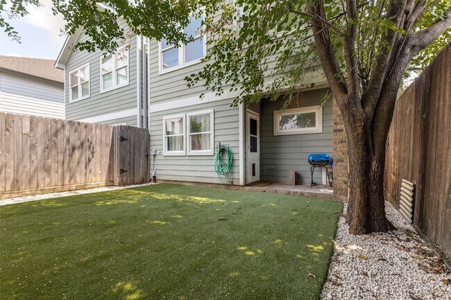 Building Photo - 1505 Asbury St