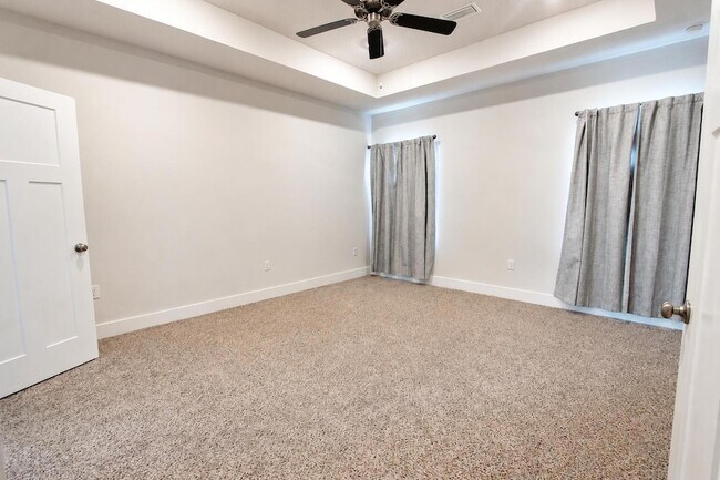 Building Photo - 1110 Shoal River Dr
