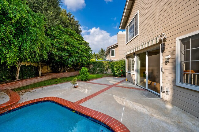 Building Photo - 945 Finnell Way