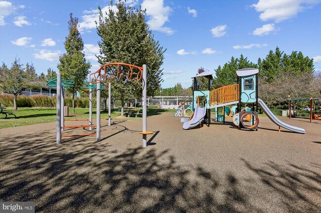 Building Photo - 164 Kendrick Pl