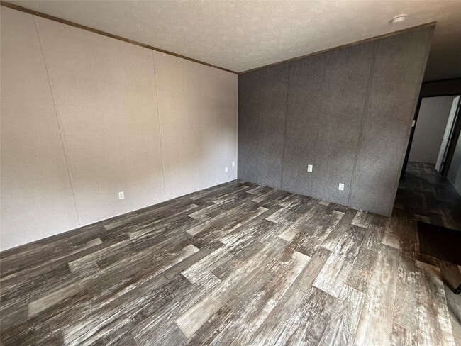 Building Photo - 2243 County Rd 130