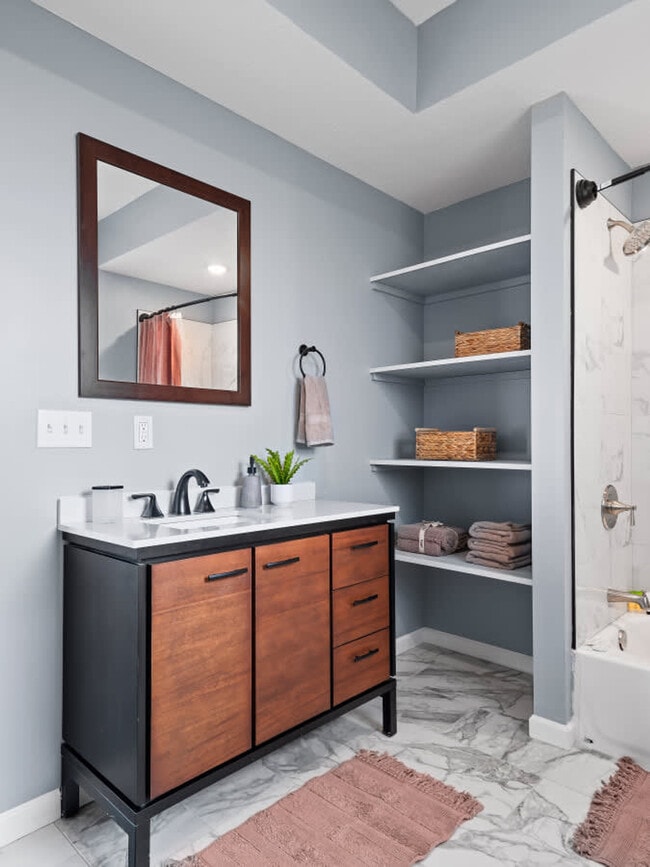 Building Photo - 6110 Lawn Ave