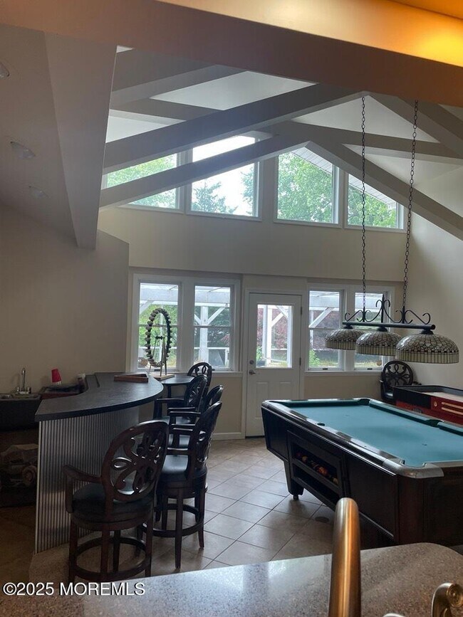 Building Photo - 470 Monmouth Pl