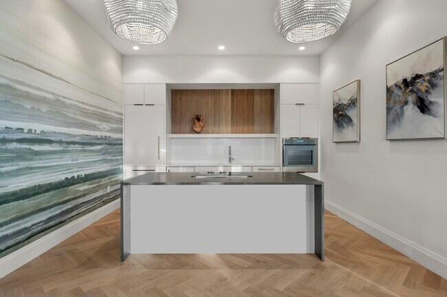 Building Photo - 93 Bennington St