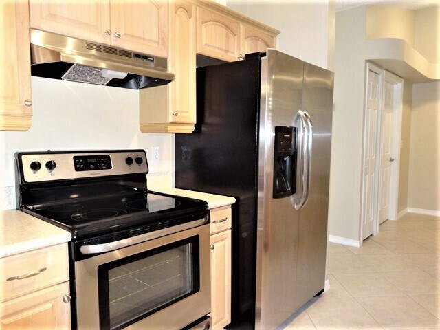 Building Photo - 2355 SW Woodridge Street