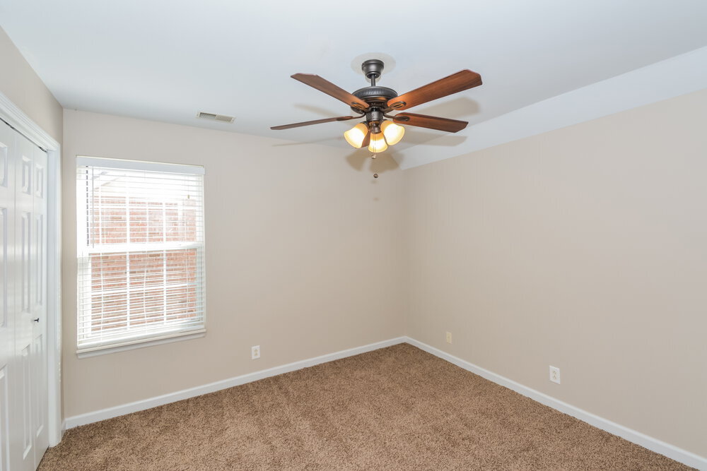 Building Photo - 6553 Broken Bow Dr
