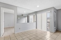 Building Photo - 3919 Fairmont Pkwy