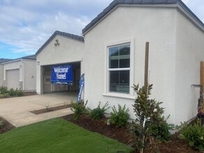 Building Photo - Spacious 3BR/2BA Home with Great Amenities in Madera!