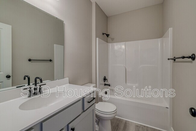 Building Photo - 27313 E Oak View Dr