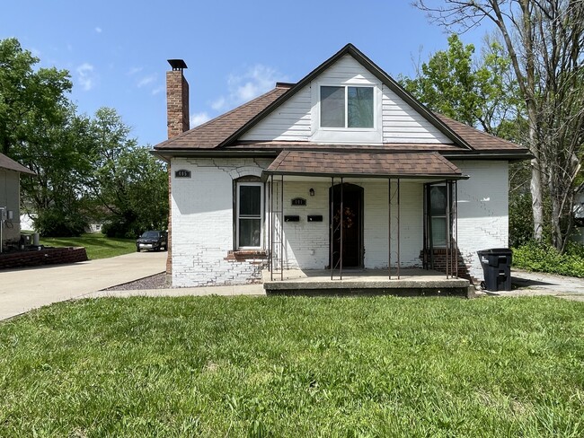 Primary Photo - 405 N William St