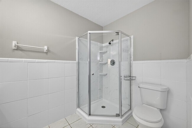 Building Photo - 6741 Feldspar St
