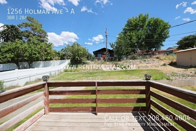 Building Photo - 1256 Holman Ave