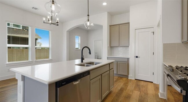 Building Photo - 5517 Stadio Ave