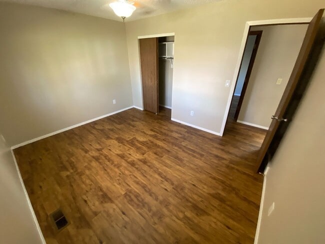 Building Photo - Charming 3-Bedroom Home Near Horsetooth & ...