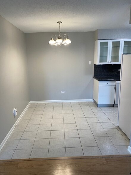 Dining Area - 7335 W 157th St