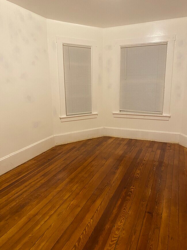 Building Photo - 799 Brock Ave