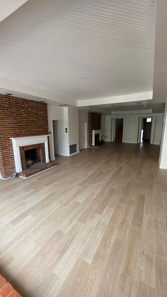 25x45 Feet Long - 403 N Charles St
