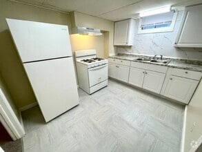 Building Photo - 1 Bedroom Apartment Downtown w/ Bonus Room...