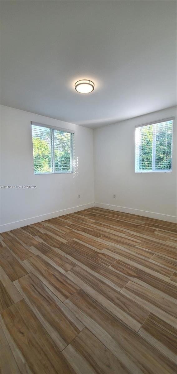 Building Photo - 3790 Oak Ave