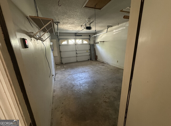 Building Photo - 127 Millers Trace Dr