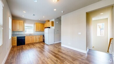 Building Photo - 24 Lipton Wy