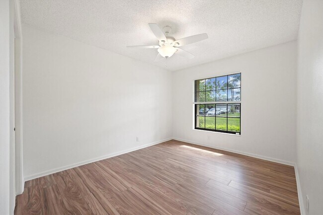 Building Photo - 13511 Jonquil Pl